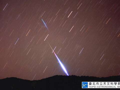 天琴座流星雨22日凌晨極大，天文館網路直播！