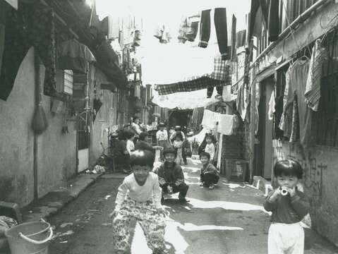 Call for Old Photos: TPL Plans Exhibition on Taipei’s Past