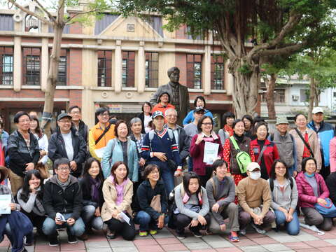 2016 Taiwan New Cultural Movement Memorial Hall Historical Relics Guided Tours in English and Japanese