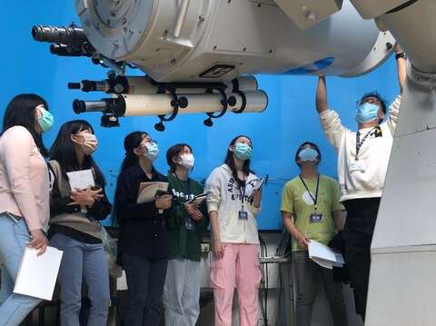 臺北天文館高中天文營召集未來科學家，透過太空望遠鏡瞭解宇宙！