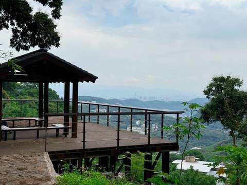 臺北士林的山中冷氣房，溪山百年古圳讓您沁涼一夏！