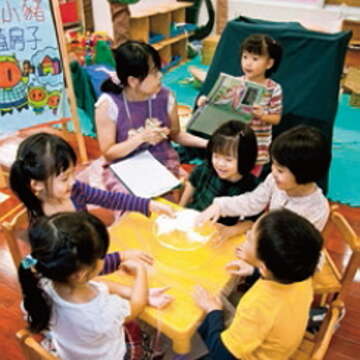 台北市為就讀幼兒園大班的小朋友提供比中央更多的學費補助。 (嚴涵正攝)