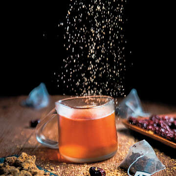 溫潤順口的黑糖紅棗紅茶，暖身祛寒。（圖／發現茶提供）