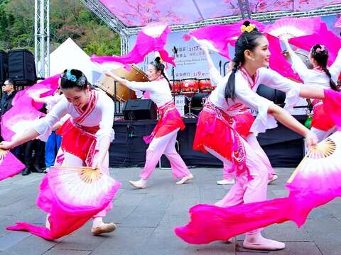 Mayor Ko Kicks-off 2019 Yangmingshan Flower Festival