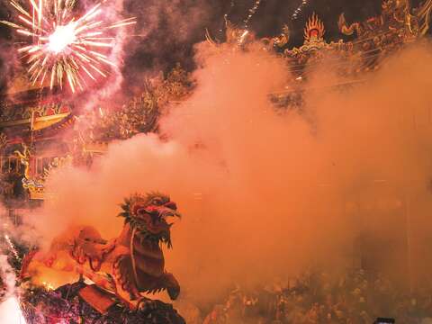TAIPEI 春季号 2019 Vol.15--保生文化祭　歴史、宗教、コミュニティ の色彩が溢れるお祭り