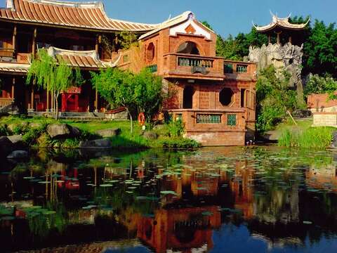 林安泰古厝完整保留了閩南式建築之美。