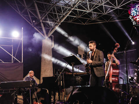 Jazz band Jazz Supreme performs on the stage at the Taipei Jazz Festival in Daan Park. (Photo / Department of Cultural Affairs, Taipei City Government)