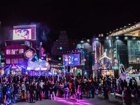 “TOGETHER WE GLOW”, Festival de Linternas de Taipei 2020,  las linternas creativas en los distritos este y oeste se brillan juntos