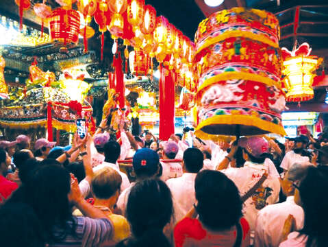 Every year on Mazu’s birthday, people join the march and celebration to pray for blessings at Songshan Ciyou Temple. (Photo / Songshan Ciyou Temple)