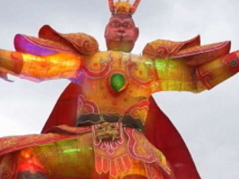 Guandu Temple Celebrates Lantern Festival