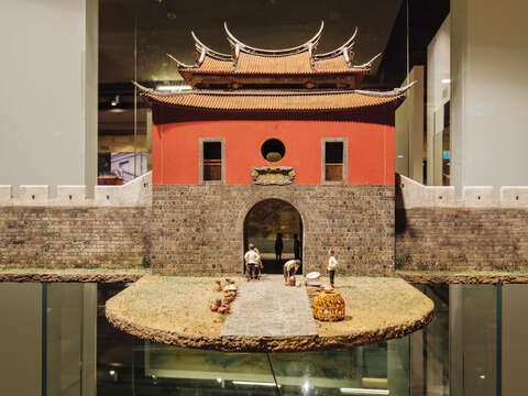To understand the past and present of the city, Discovery Center of Taipei is the best place to start.
