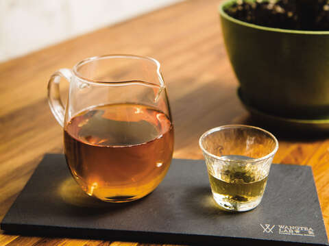 Wangtea Labでは様々な茶葉を提供しているので、発酵や乾燥の度合いが異なるお茶を味わえます。