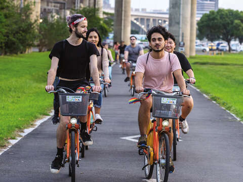 台北では国籍や民族、セクシャリティを問わず、誰でも自由にサイクリングが楽しめます。