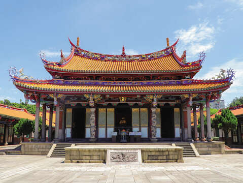 近代に建立された台北孔子廟は、台北に残る漢民族の文化を守り続けている場所です。(写真/Taiwan Scene)