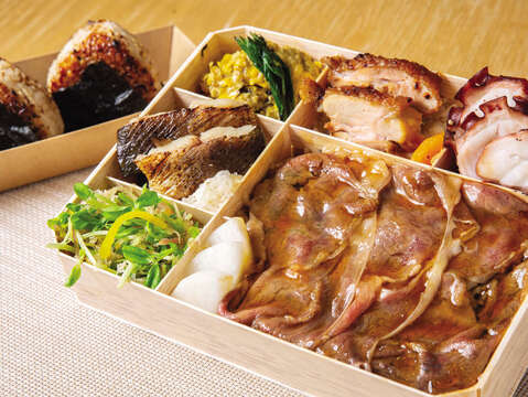 Sherwood Taipei has created all kinds of luxury lunch boxes for take-out during the pandemic, as the city is applying the no dine-in policy. (Photo/Sherwood Taipei)