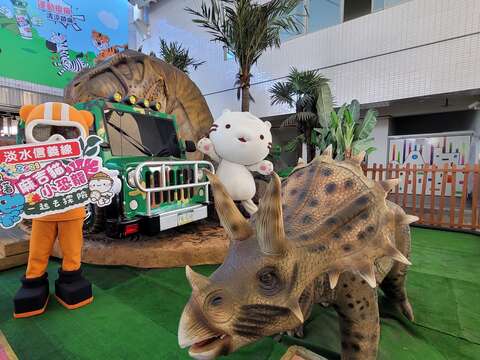 2021 Kereta Lukis Orangtua-Anak Petualangan Dinosaurus Mini Sudah Berangkat!