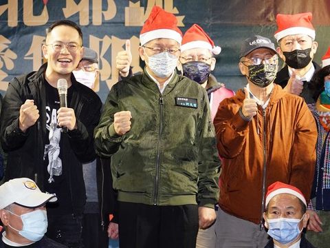 柯文哲市長正式宣告「臺北耶誕愛無限」起走。.JPG