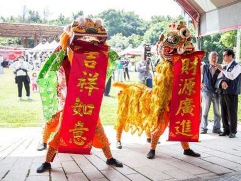 Tiger-themed Flower-viewing Event Kicks-off at Hakka Cultural Park