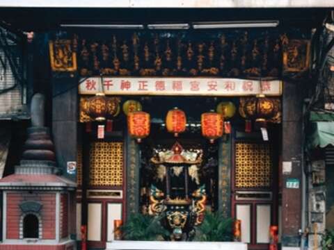 和安宮は金獅団の拠点であり、大龍峒地区で最も古い土地神を祀る寺廟でもあります。