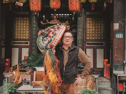 李世澤氏は獅子舞の伝統芸能を積極的に広めています。