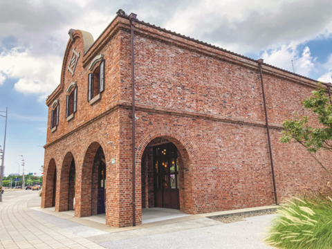 The warehouse harkens back to the good old days of Taipei with its red brick exterior. (Photo/Taipei Info Hub)