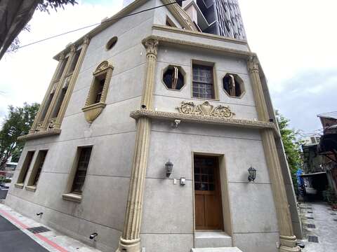 Restored Qingyunge Mansion Opens to the Public
