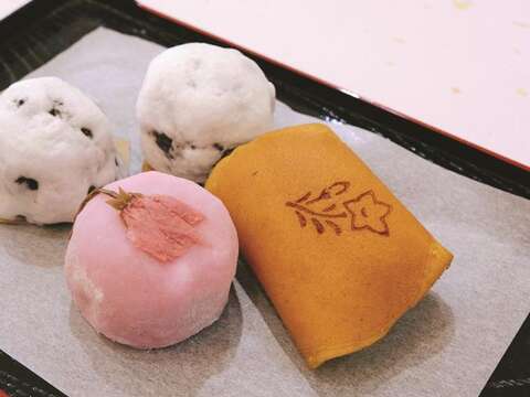 和菓子は季節や見た目の特徴にあったユニークな商品名をつけています。(写真/ Yuskay Huang）