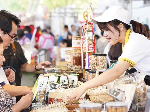 「臺北傳統市場節」攤商展現特色魅力(產業局市場處提供)