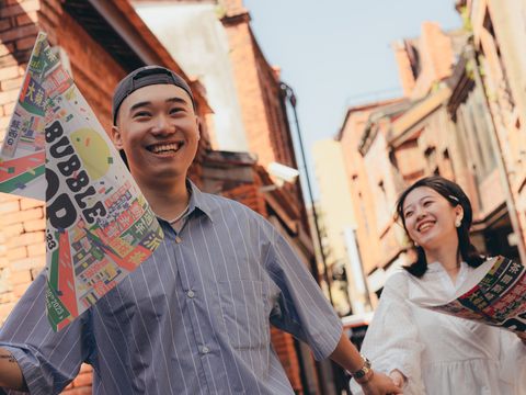 台北歷史街區文化導覽，全程中英文同步進行，可以認識當地的街景與特色。(圖片來源：臺北市政府觀光傳播局)