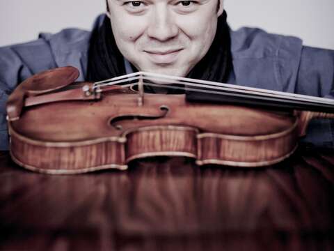 1101_小提琴：瓦丁．葛魯茲曼(Vadim Gluzman,Violin)(圖片來源：臺北市立交響樂團)