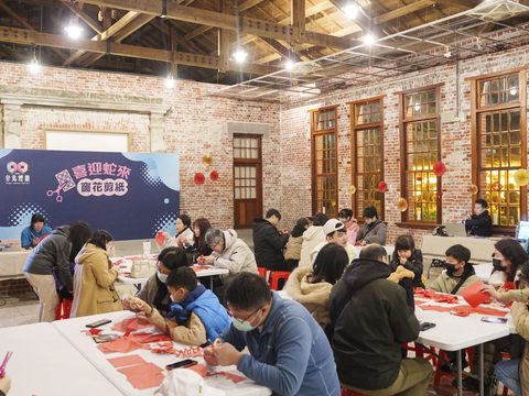 台北燈節主題手作活動，場場爆滿深受民眾喜愛。(圖片來源：臺北市政府觀光傳播局)