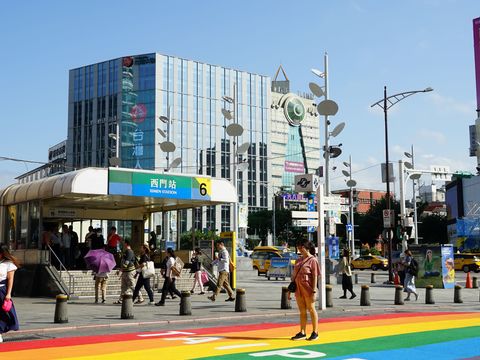 西門町商圈是國內外遊客來臺必遊景點，113年遊客人數已破2,000萬人次(圖片來源：臺北市政府觀光傳播局)