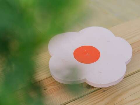 ツツジ祭り「安森の冠」が花畑の新たなランドマークに