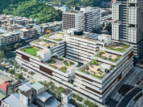 2P28-31 風格-2 @蕭力仁建築師事務所–廣慈博愛園區配合周邊地理環境規畫，園區內的綠帶可延伸至四獸山。