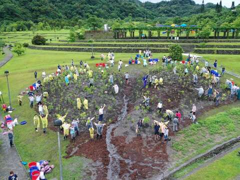 種植完成空拍照(圖片來源:臺北市政府環境保護局廢棄物處理場)