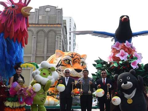 臺北市將贈送共同代表兩縣市的臺灣藍鵲造型花車到雲林展出