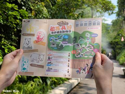 Grandparents’ Day at Taipei Zoo: Learning About the Joy of Aging with the Animals