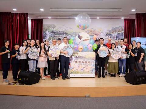 北市府與主辦單位邀請大家到關渡自然公園體驗2025關渡鳥藝術系列活動(圖片來源:臺北市動物保護處產業保育組)