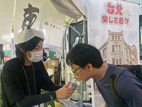 日本旅客過嗅覺體驗，開啟臺北的旅行想像(圖片來源:臺北市政府觀光傳播局)