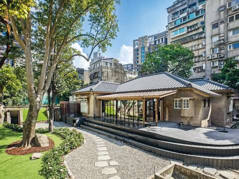 P14-17老屋活化-2 劉青和故居修復後呈現原本和洋折衷的建築樣貌。