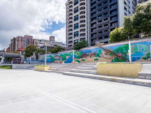 Upgrade completed at popular selfie destination in Taipei City Love at first sight with Xikou Wharf