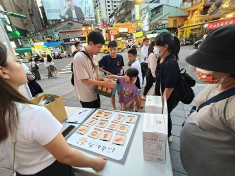 臺北夜市打牙祭饒河-互動遊戲