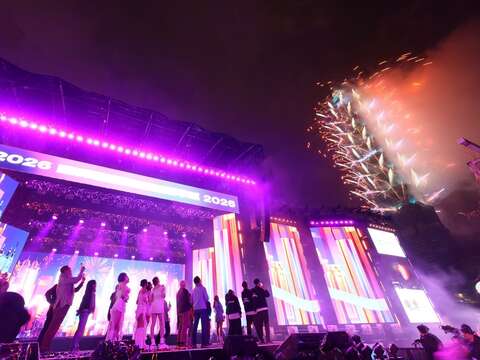 年越し「台北最High新年城」盛況のうちに終了