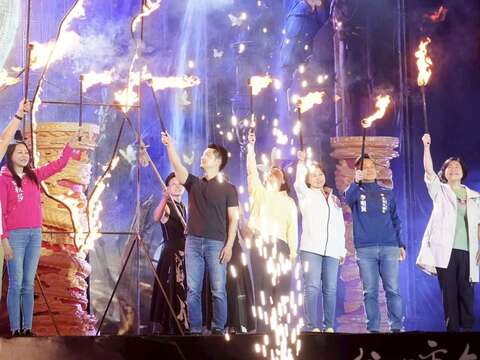 Coming True Fire Group Delivers a Spectacular Perf