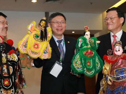 Ko Embarks on Southeast Asian Trip, Promotes Tourism and Bolster Ties
