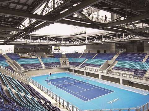 新建的台北市網球中心是依據國際標準設計的綠建築。（圖／2017臺北世大運組委會提供）
