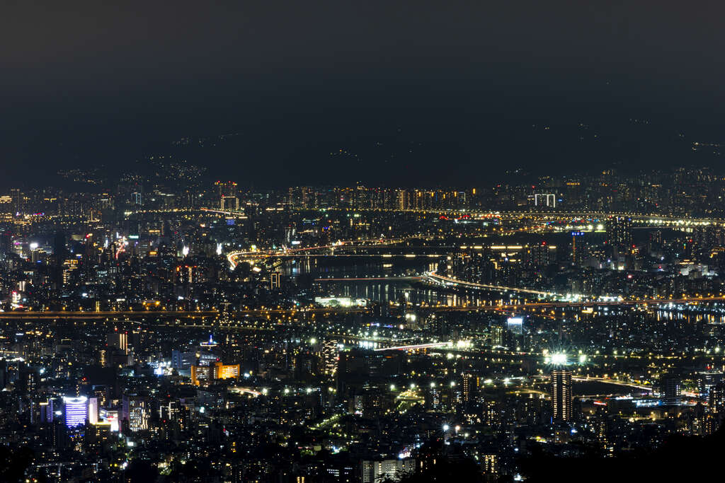 阳明山夜景(图片来源：台北市政府观光传播局)