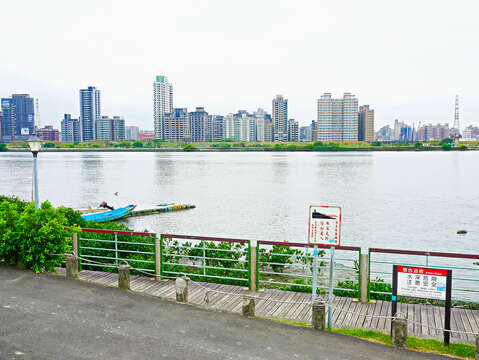 Fuan Riverside Park