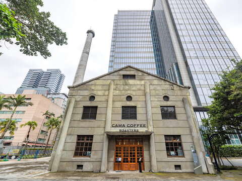 鍋爐房外觀，現變身為咖啡館