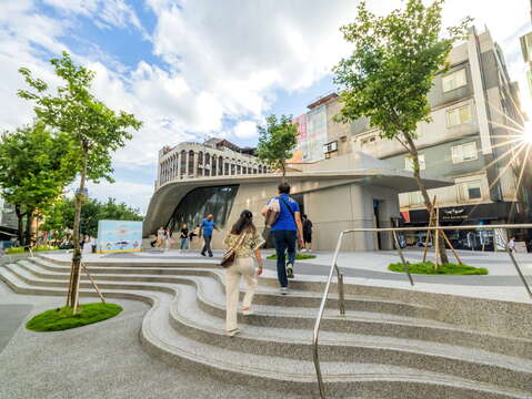 MRT 쫑산역 거리 구역